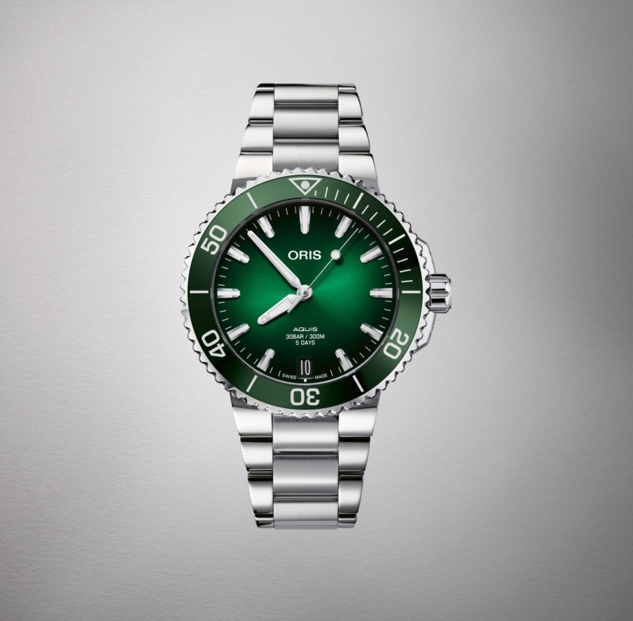 Oris Aquis Date Authentic Silver Green Dial