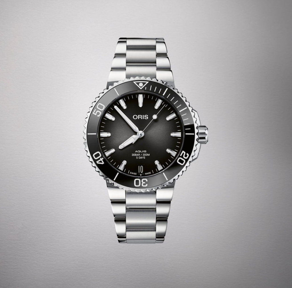 Oris Aquis Date Authentic Automatic Silver Black Dial