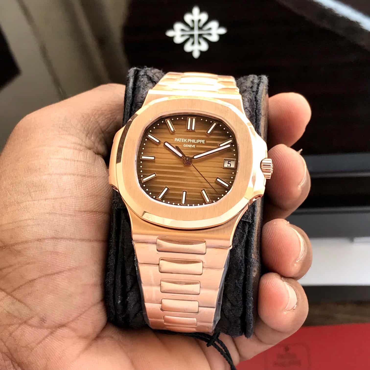 Patek Philippe Nautilus 5711/1R Rosegold 1:1 Swiss ETA Superclone
