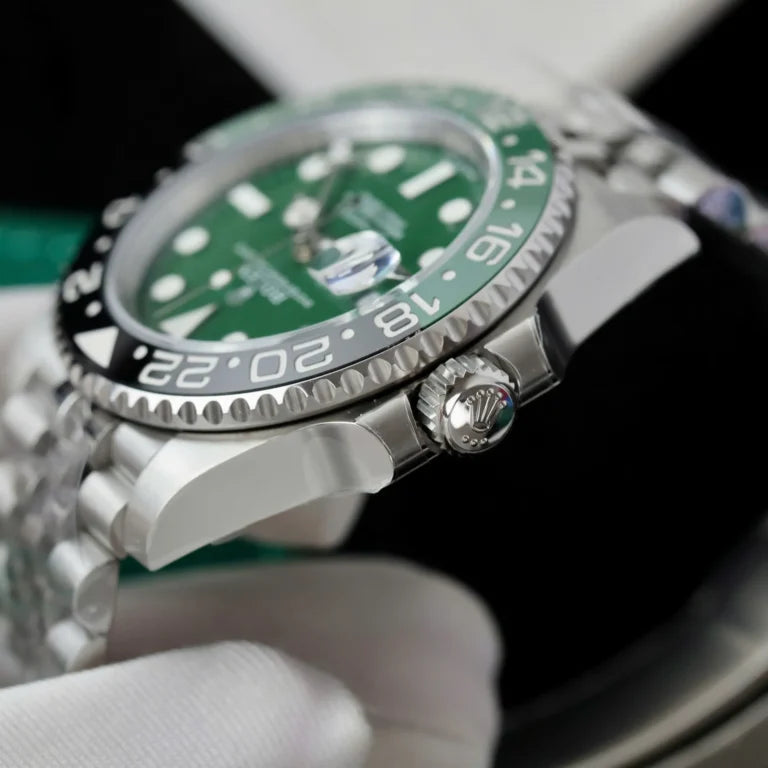 Superclone Rolex GMT-Master II 126729VTNR Jubilee “Absinthe”