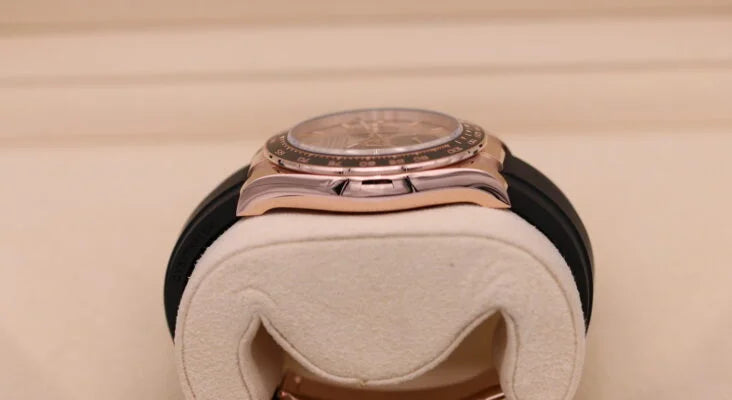 Superclone Rolex Daytona Sundust Dial in Everose Gold 126515LN