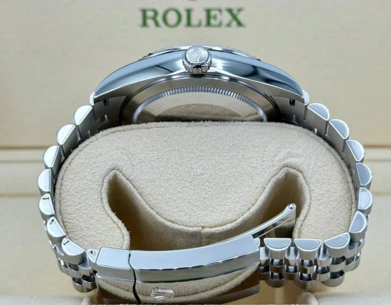Superclone Rolex Sky-Dweller Bright blue Dial 336934 Jubilee