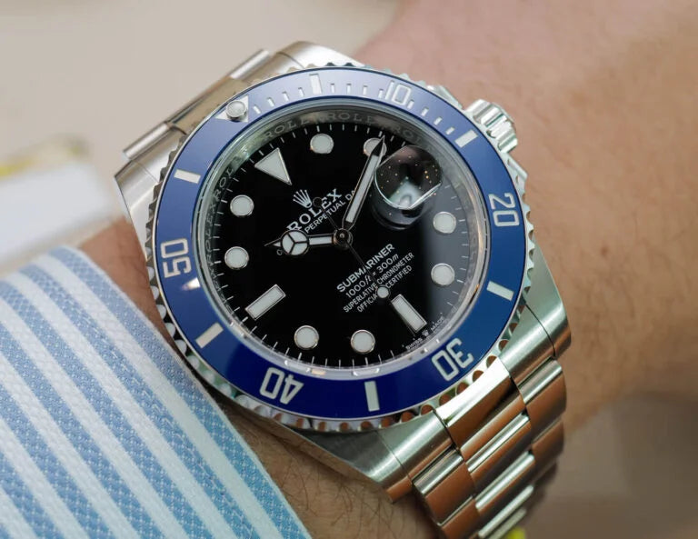 Superclone Rolex Submariner “Cookie Monster” Black Dial 126619LB