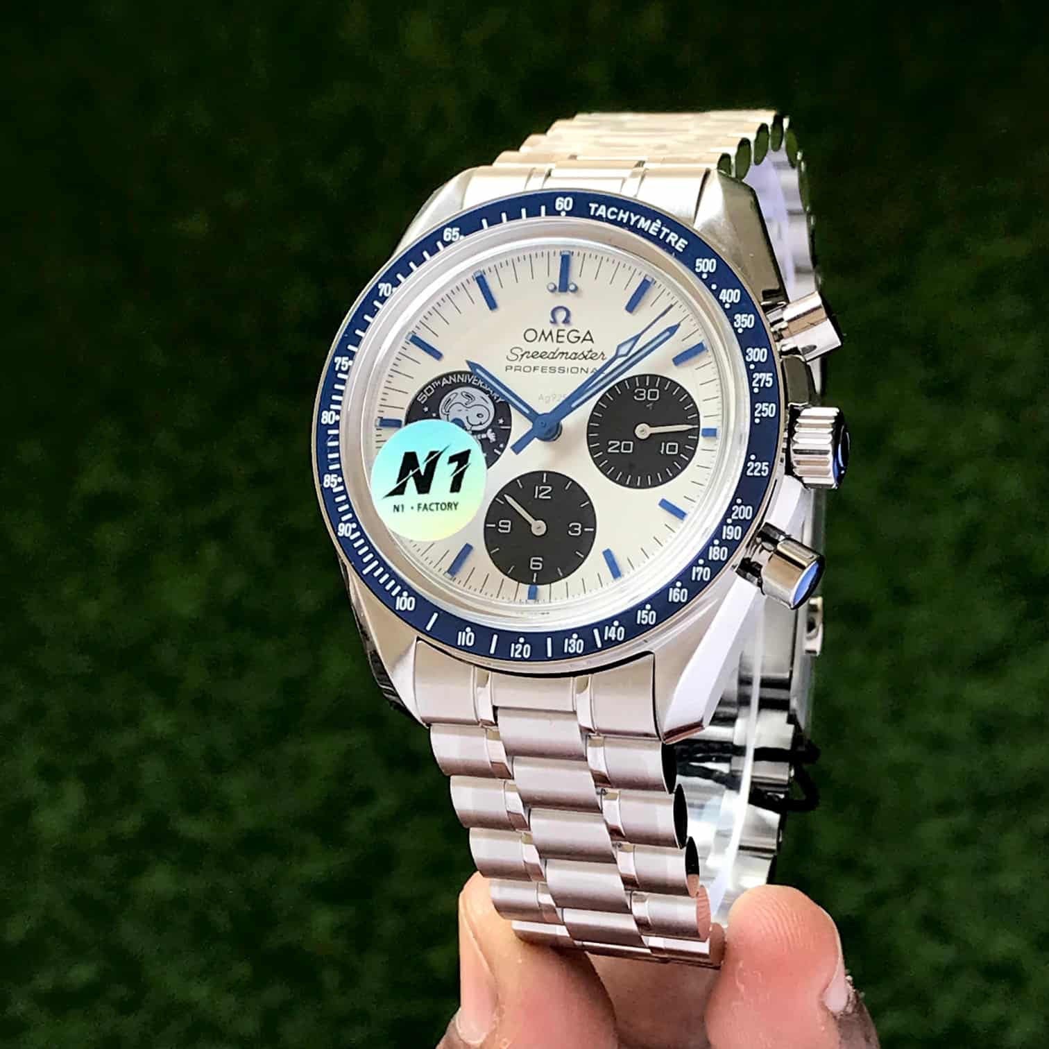 Omega Speedmaster Silver Snoopy Award 50 Anniversary Limited Swiss ETA Automatic Mens Watch
