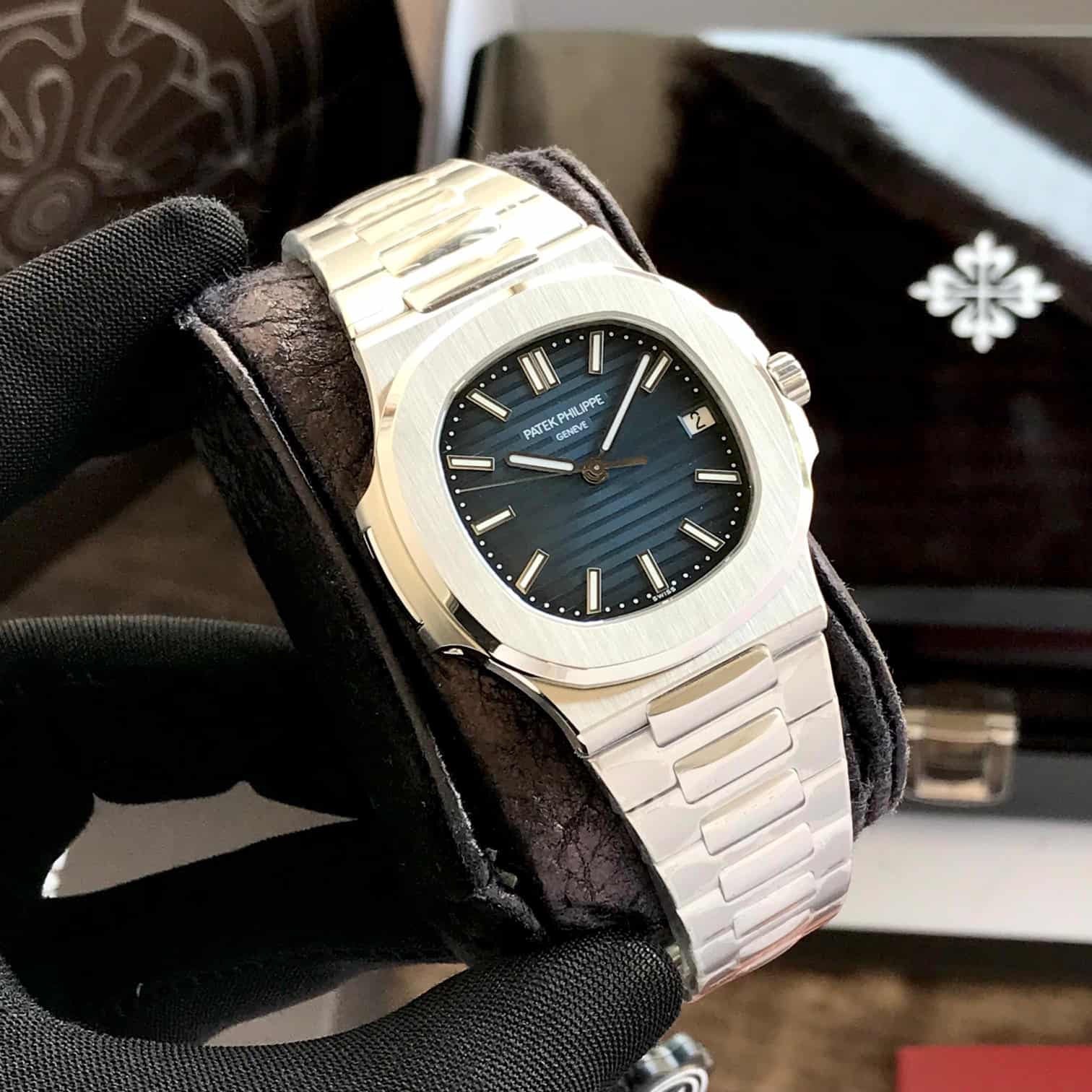 Patek Philippe Nautilus 5711/1R Stainless Steel Swiss ETA Superclone